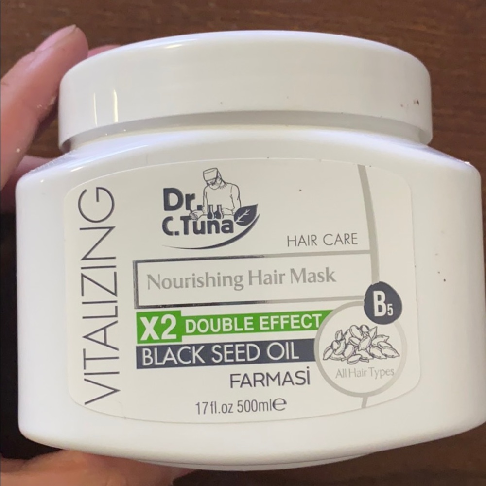 Vitalizing Hair Mask by Farmasi